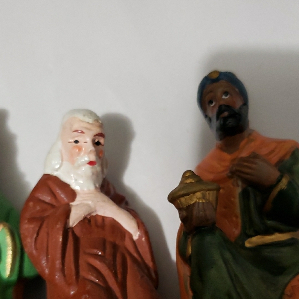 Vintage‎ Colorful Holiday Nativity Figurines Collection Set (4) - Picture 6 of 6